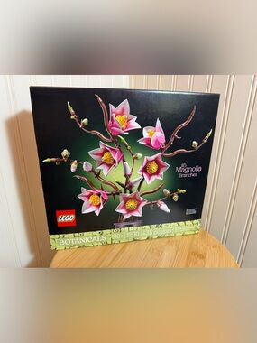 LEGO Botanicals Magnolia Branches 11510, 435 Pc Artificial Floral Building Set